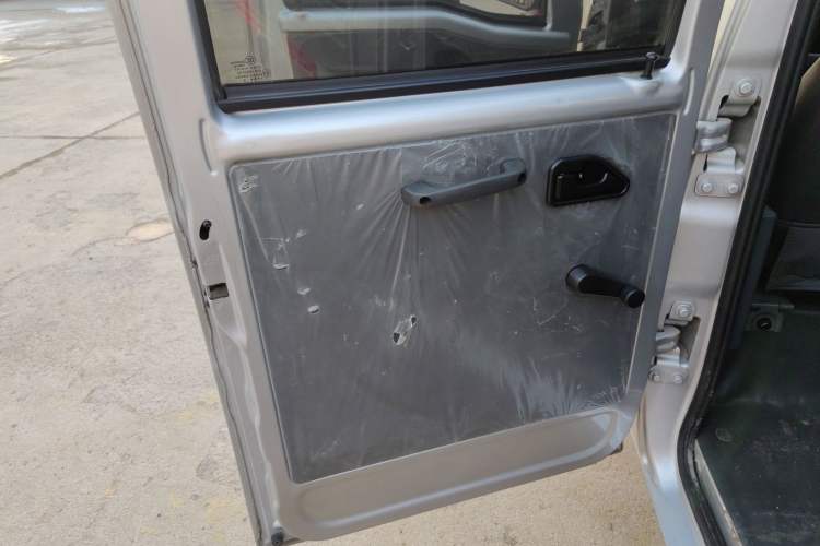 Used Wuling Zhiguang Small Truck 2020 1.2L Double Cab
