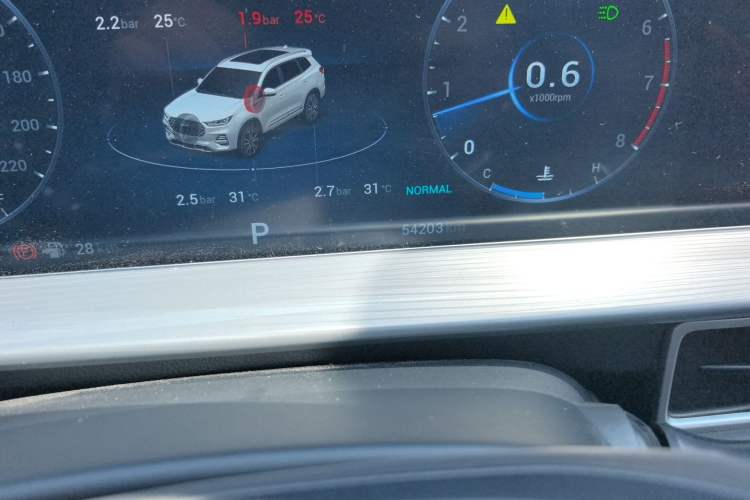 Used Chery Tiggo 8 PLUS 2021 290TGDI DCT Luxury Edition Odometer Close Up