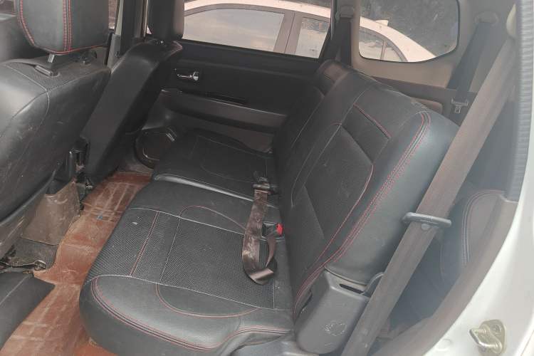 Used FAW Senya S80 2015 1.3L Manual 7-Seater Standard Edition
