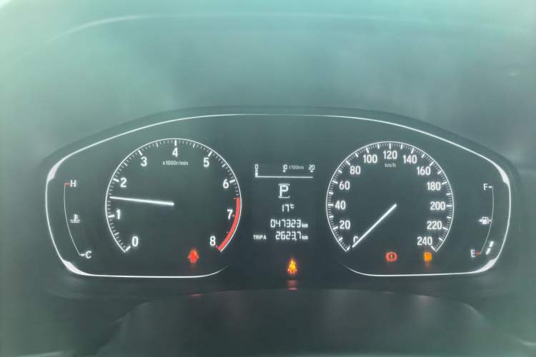 Used Honda Accord 2018 260TURBO Elite Edition China VI Odometer Close Up