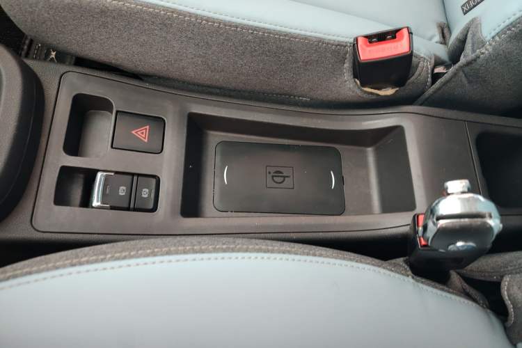 Used Chery New Energy Little Ant 2022 Sweet Pink Edition Half-Sugar Version 3-Cell Lithium 30kW 301km