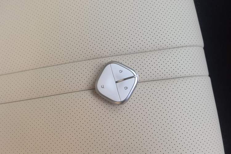 Used Wuling Bingo S 2025 Model 325km Deluxe Edition