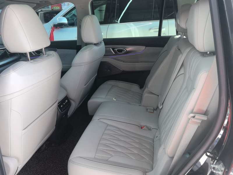 Used GAC Trumpchi GS8 2022 Flagship Series 2.0 TGDI Four-Wheel Drive Luxury Smart Connectivity Version (7 Seats) — 14