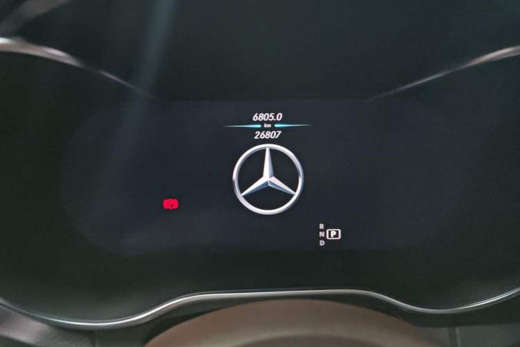 Used Mercedes-Benz GLC 2020 GLC 300 L 4MATIC Dynamic Edition Odometer Close Up