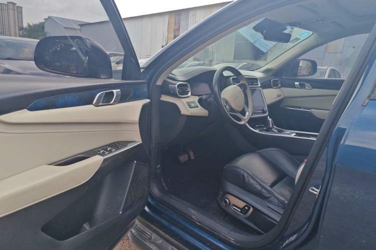 Used Lynk & Co 01 2017 2.0T Two-Wheel Drive Zhaopu Version