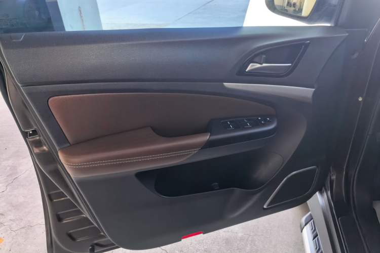 Used BYD S7 2016 2.0T Automatic Prestige Edition
