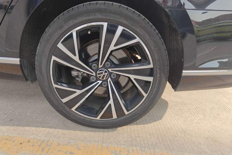 Used Volkswagen Magotan 2021 330TSI DSG 30th Anniversary Edition