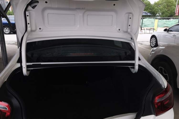 Used Citroen Elysee 2017 1.6L Manual Fashion Model