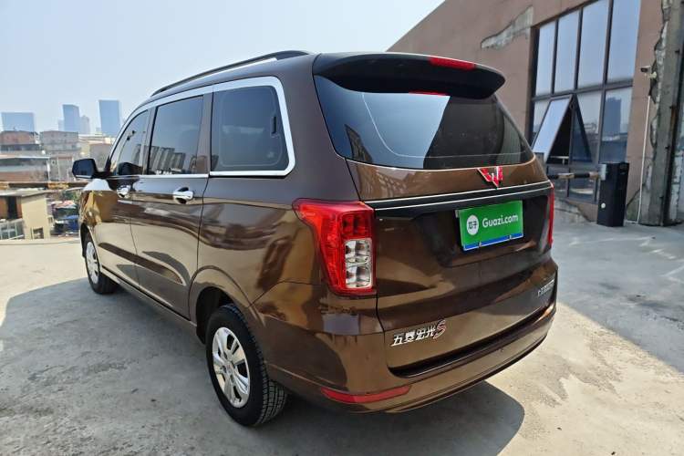 Used Wuling Hongguang 2019 1.5L S Basic Version China VI Standard LAR