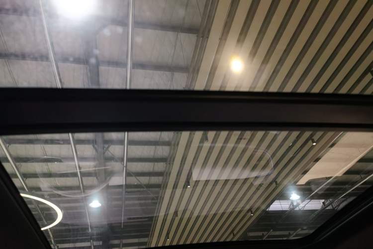 Used Formula Leopard Titanium 3 2025 501 km Range Rear-Wheel Drive Intelligent Driving Max Edition
