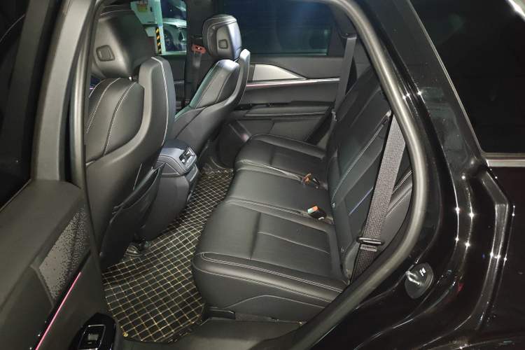 Used Cadillac XT5 2026 Model 2.0T Metropolitan Edition