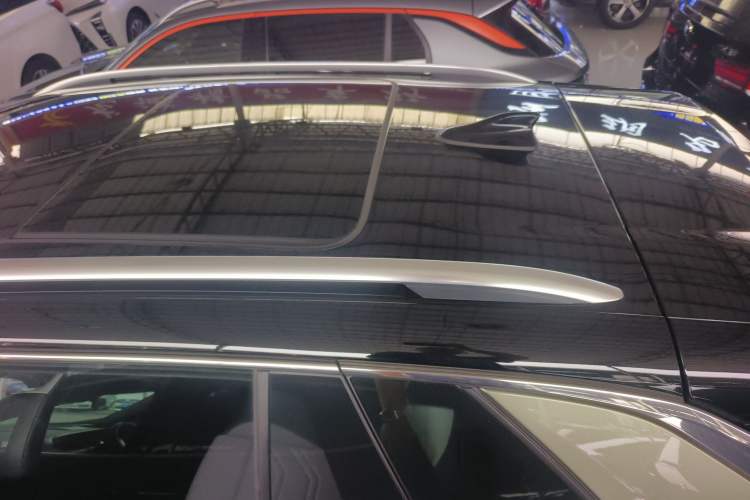 Used Volkswagen Tayron 2025 Tiguan L 380TSI 4Motion Luxury Easy Package
