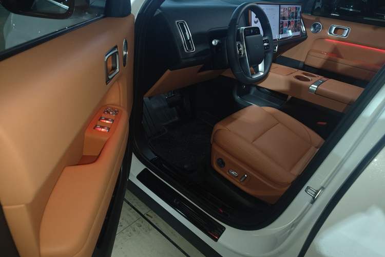 Used Li Auto L6 2025 Max Smart Refresh Edition
