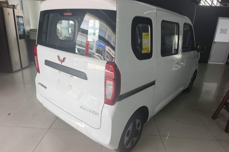 Used Wuling Zhiguang New Energy 2025 Comfort Model