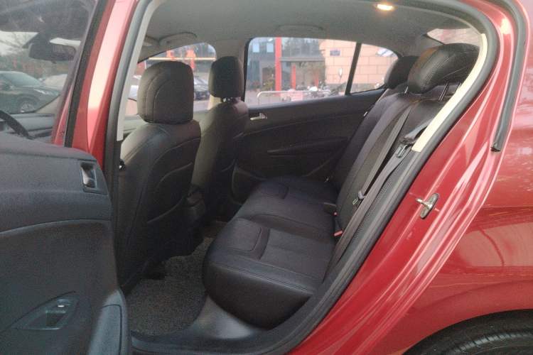 Used Peugeot 308 2014 Enjoy Edition Classic 1.6L Manual YouShang Model
