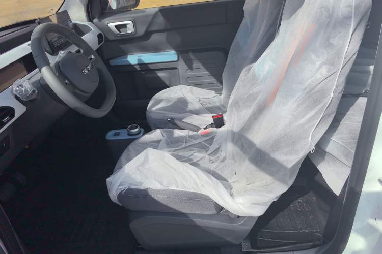 Used Geely Galaxy Panda 2024 Panda Mini 200km Endurance Bear
