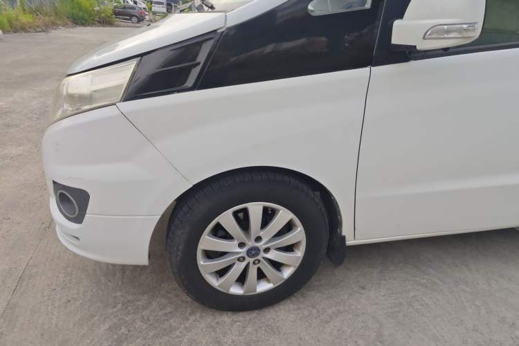 Used JAC Refine M5 2013 2.0T Gasoline Automatic Business Edition