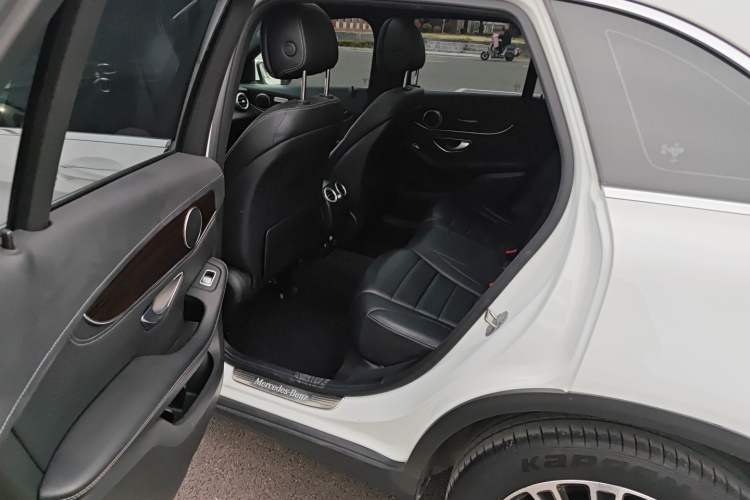 Used Mercedes-Benz GLC 2019 GLC 260 L 4MATIC Dynamic Model
