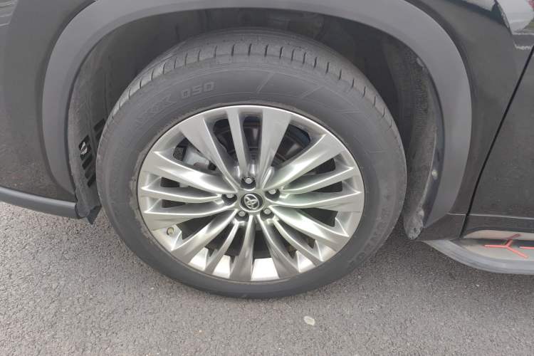 Used Toyota Highlander 2022 Dual-Engine 2.5L Four-Wheel Drive Prestige Version 7 Seats Exterior 5