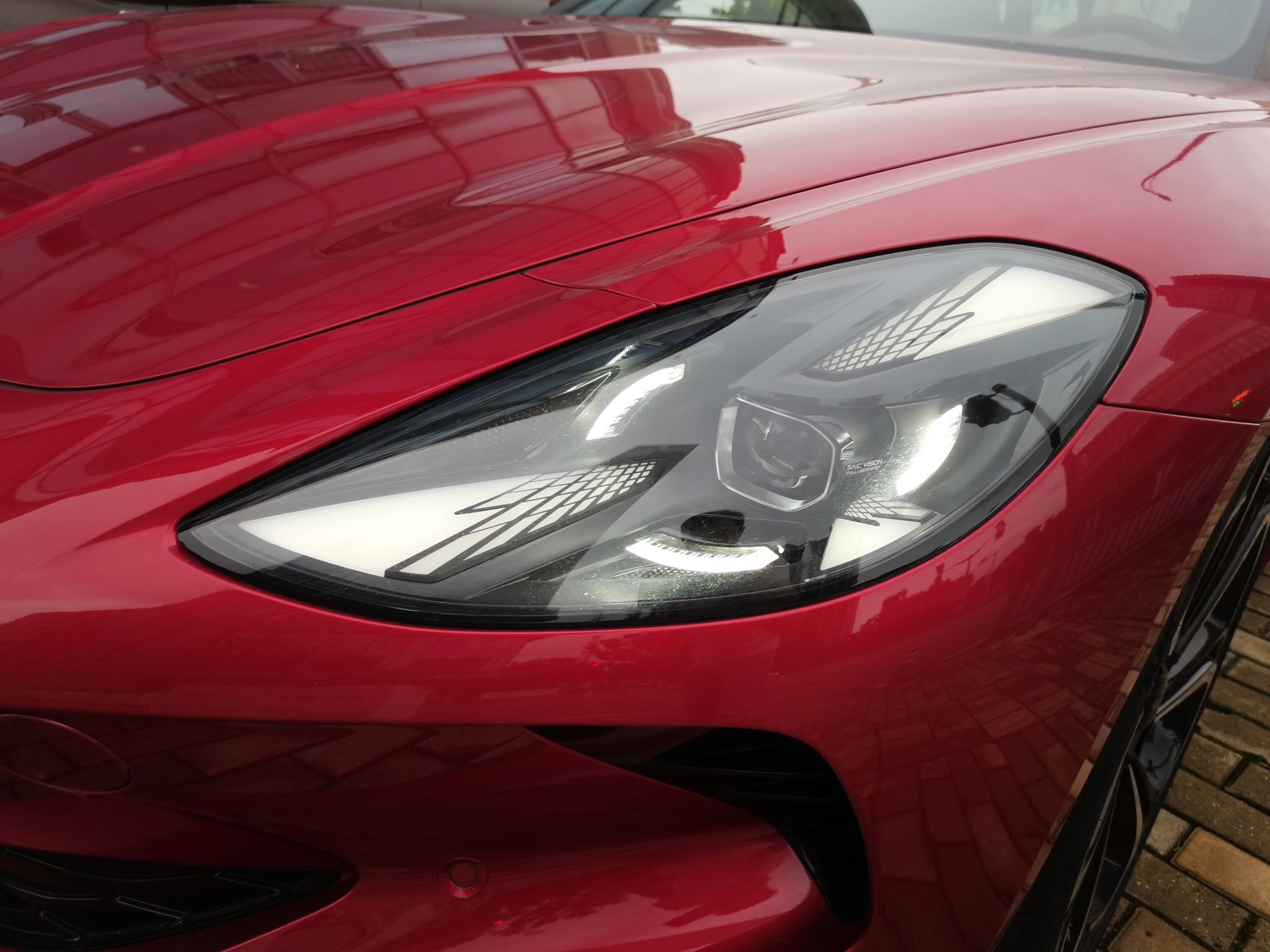 MG Cyberster 2024 520 km Legendary All-Wheel-Drive Version — снимка 17