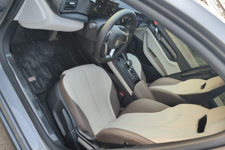 Used BYD Qin PLUS 2023 Champion Edition DM-i 55KM Leading Model