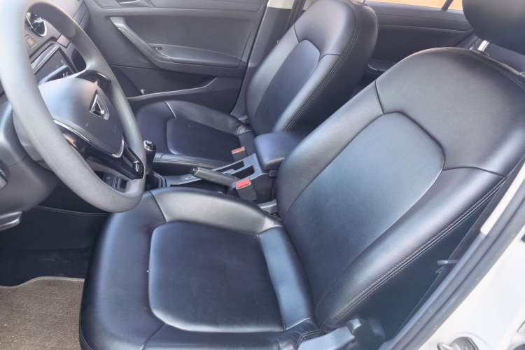 Used Jetta VA3 2019 1.5L Manual Entry-Level Version