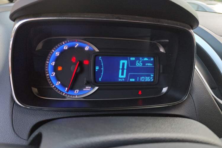 Used Chevrolet Trax 2016 1.4T Manual Two-Wheel Drive Comfort Version with Sunroof