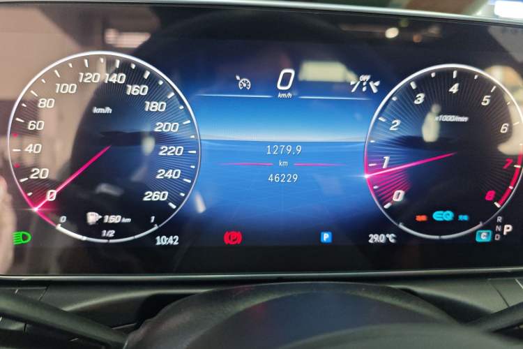 Used Mercedes-Benz C-Class 2022 C 260 L Sport Edition Odometer Close Up