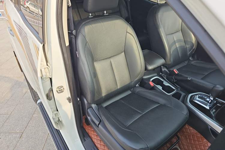 Used Nissan Terra 2020 2.5L XL Upper 4WD Automatic Four-Wheel Drive Luxury Edition