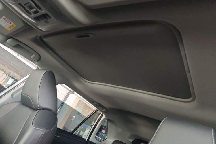 Used Toyota RAV4 2021 2.0L CVT Two-Wheel Drive Fashion PLUS Edition
