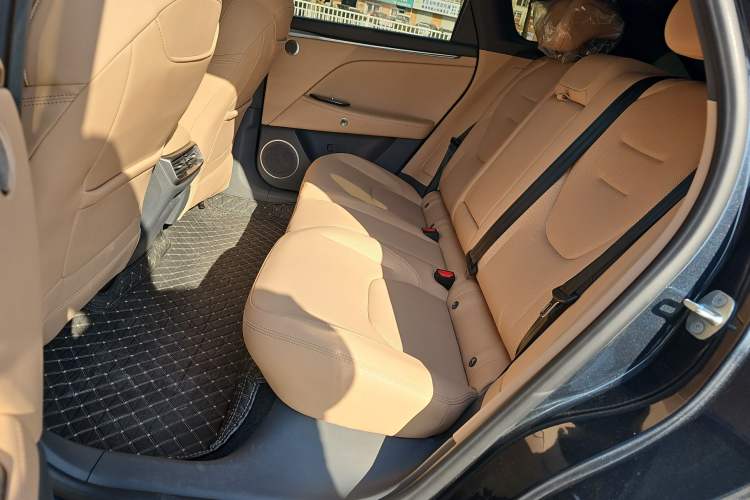 Used ARCFOX Alpha T5 2025 520 PRO
