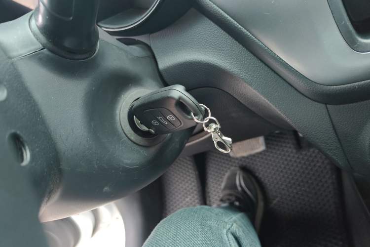 Used Kia K2 2012 Sedan 1.4L Automatic GLS Commemorative Edition