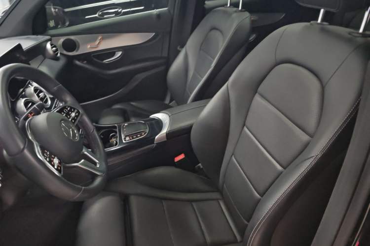 Used Mercedes-Benz GLC 2020 GLC 260 L 4MATIC Dynamic Model Interior 1