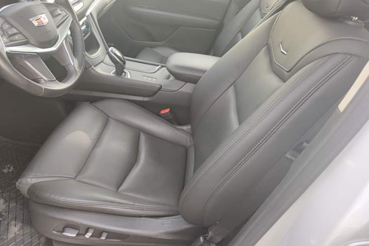 Used Cadillac XT5 2017 Anniversary Edition 28T Four-Wheel Drive Luxury Model
