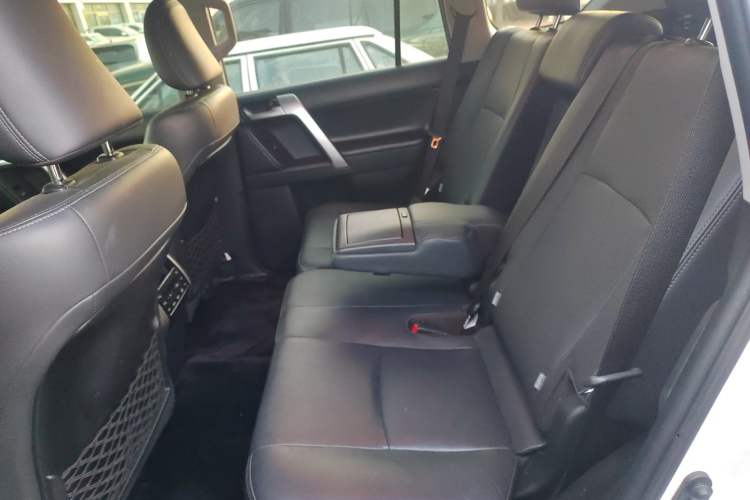 Used Toyota Prado 2019 3.5L Automatic TX-L Deluxe Edition with Rear-Mounted Spare Tire