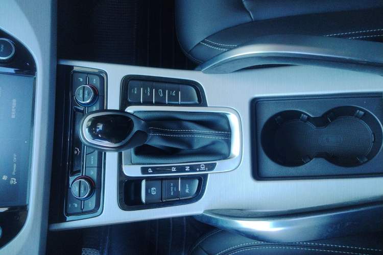 Used Geely Auto Emgrand X7 Sport 2016 1.8TD Automatic Smart Model