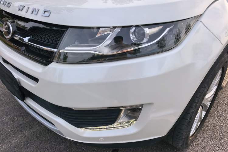 Used Land X7 2016 2.0T Panoramic Prestige Edition Exterior 6