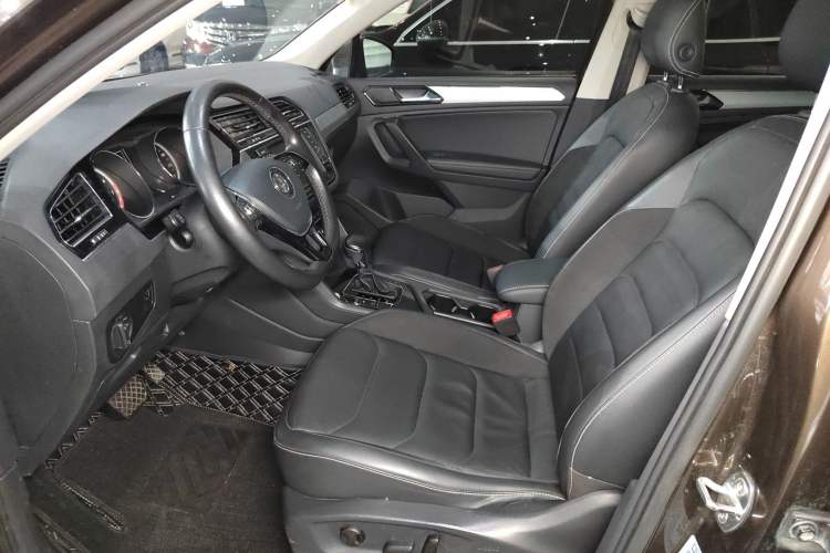 Used Volkswagen Tiguan L 2017 330TSI Automatic Two-Wheel Drive Luxury Edition