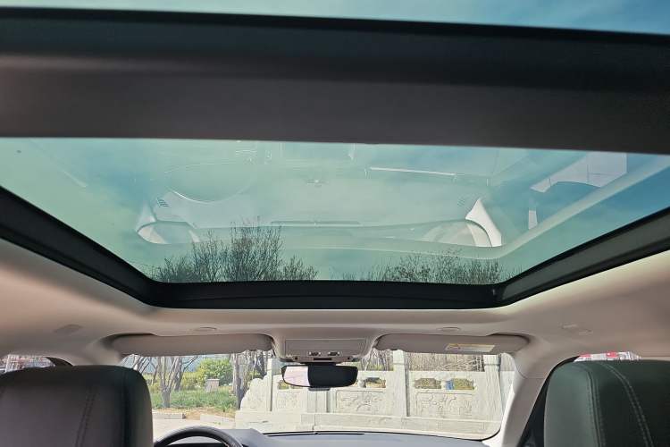 Used Land Rover Range Rover Evoque New Energy 2022 Aurora L P300e Plug-in Hybrid Electric Version