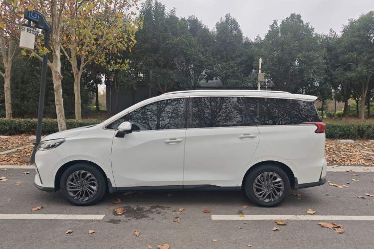 Used SAIC MAXUS G50 2019 1.5T Automatic Luxury Edition China V Standard