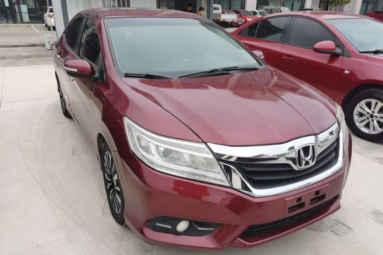 Used Honda Crider 2015 1.8L automatic luxury edition