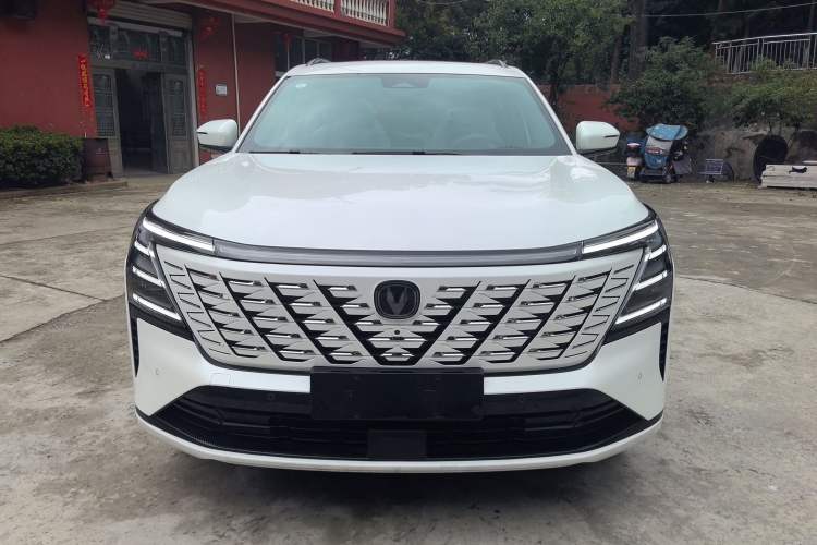 Used Changan CS75 PLUS 2025 4th Generation 1.5T New Blue Whale Smart Flagship Version
