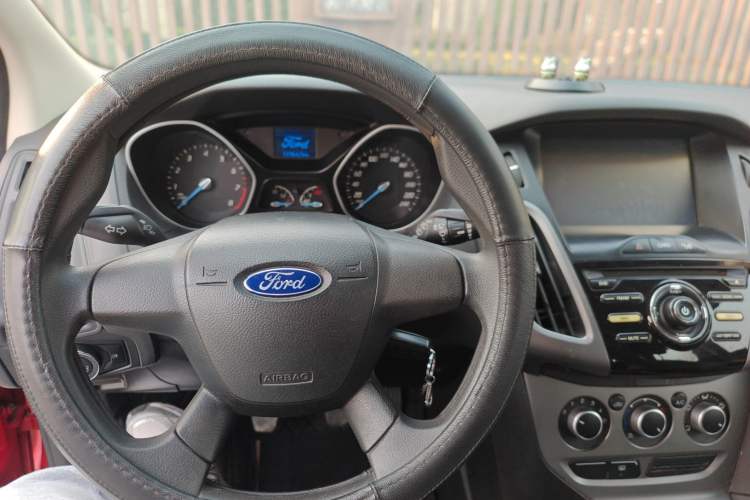 Used Ford Focus 2012 Hatchback 1.6L Manual Comfort Model