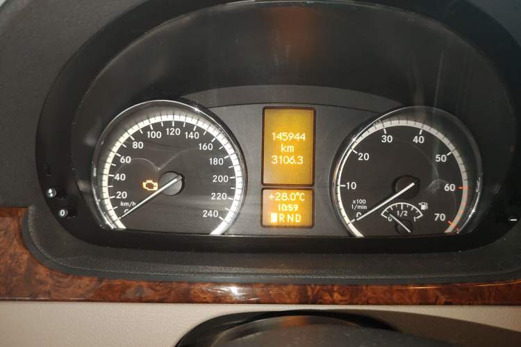 Used Mercedes-Benz Viano 2013 3.0L Hospitality Edition