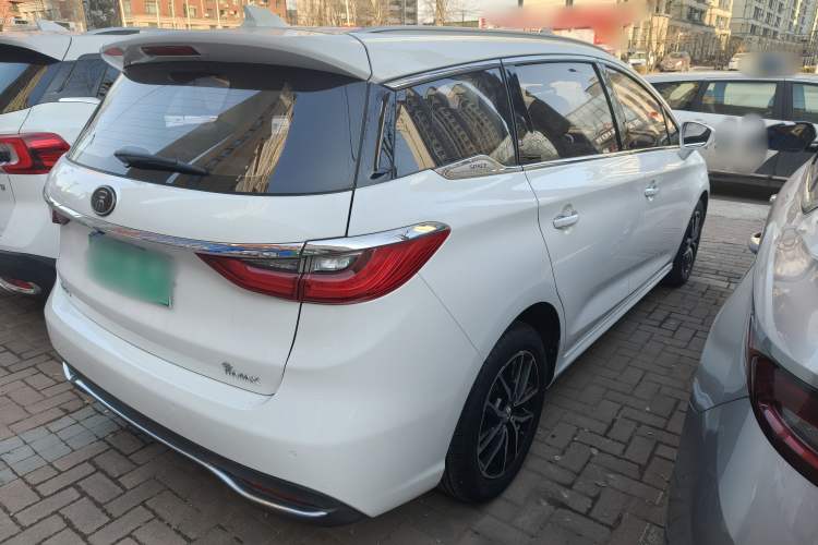 Used BYD Song MAX 2018 1.5T Automatic Smart Connect Luxury 6-Seater
