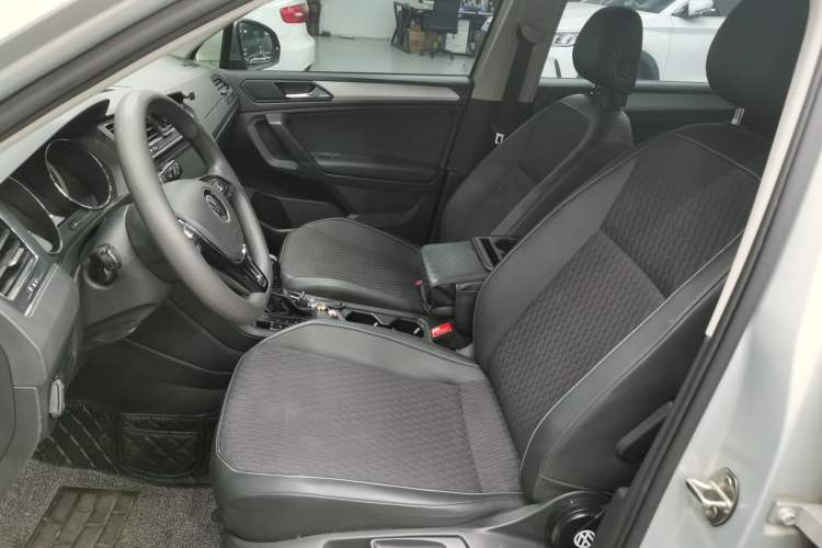 Used Volkswagen Tiguan L 2021 330TSI Automatic Two-Wheel Drive Comfort Edition
