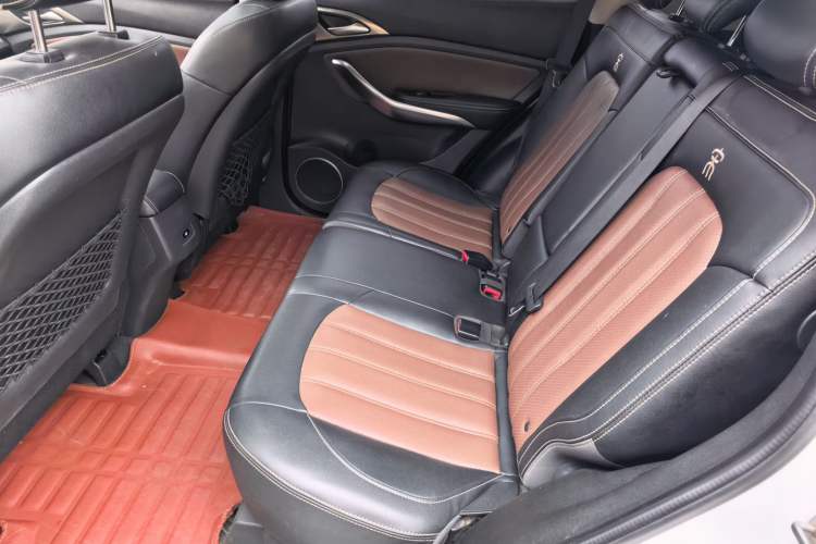 Used BYD Song 2016 GaiShi Edition 1.5TI Manual Elite Model