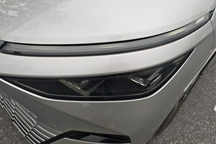 Used XPeng X9 2024 610 Long-Range Pro