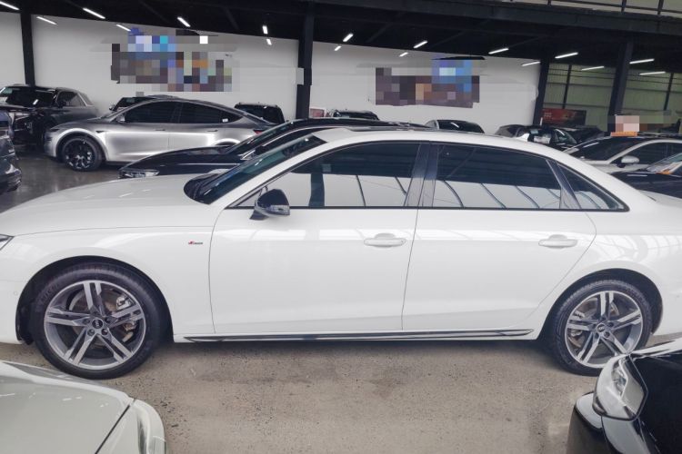 Used Audi A4L 2022 40 TFSI Luxury Dynamic Model