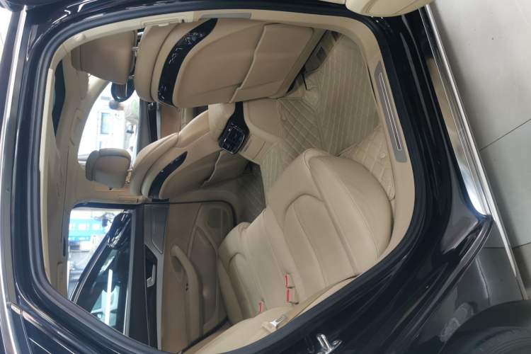 Used Audi A8 2014 A8L 45 TFSI quattro Comfort model